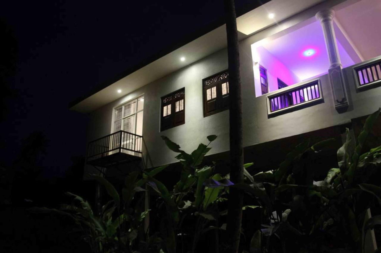 Hotel Indigo Unawatuna Exterior photo